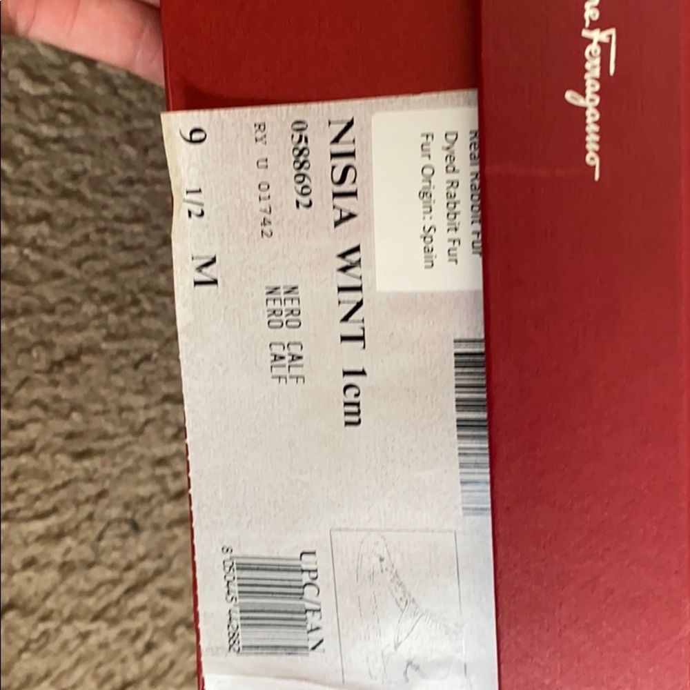 Sneakers - Picture 4 of 4